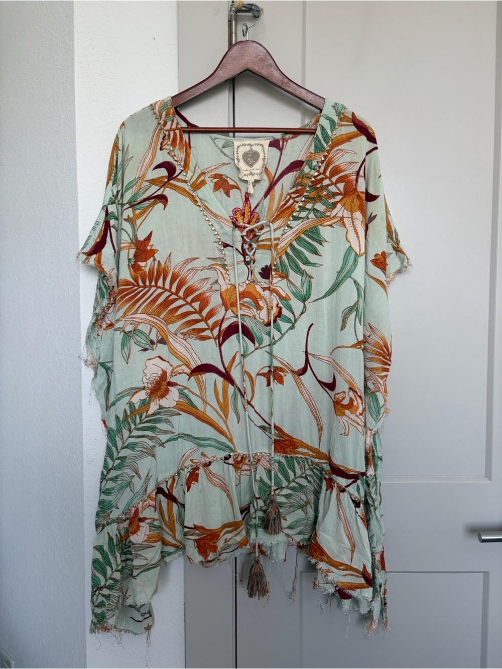 Z&L FLORAL PONCHO BEACH COVER UP MINT WOMENS M/L